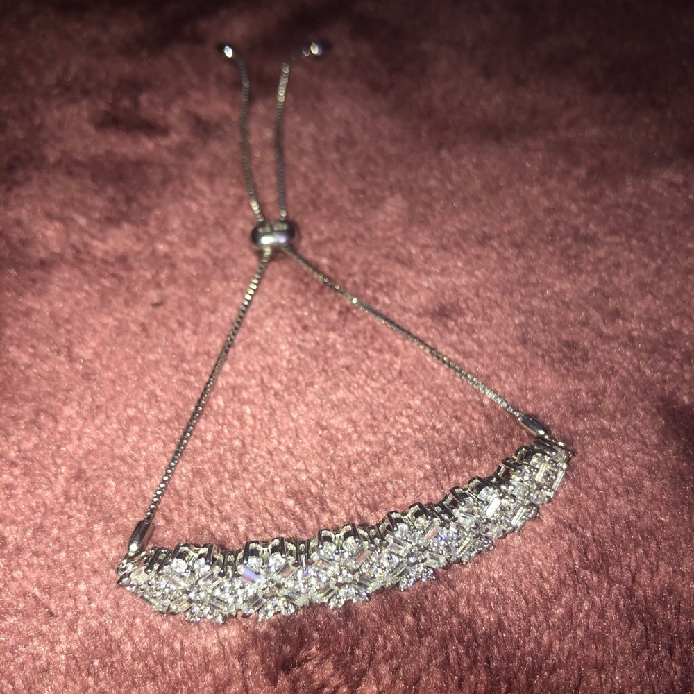 Dainty diamond and crystal bracelet
